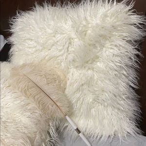 Mongolian hair ivory pillows